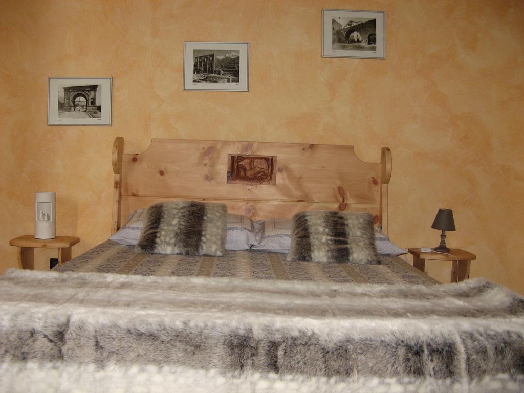 Maison Besenval Apartment Aosta Cameră foto